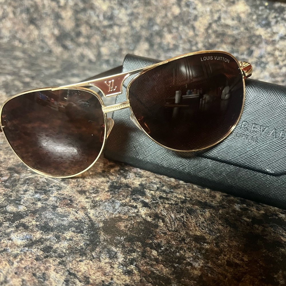 Louis Vuitton Aviator sunglasses